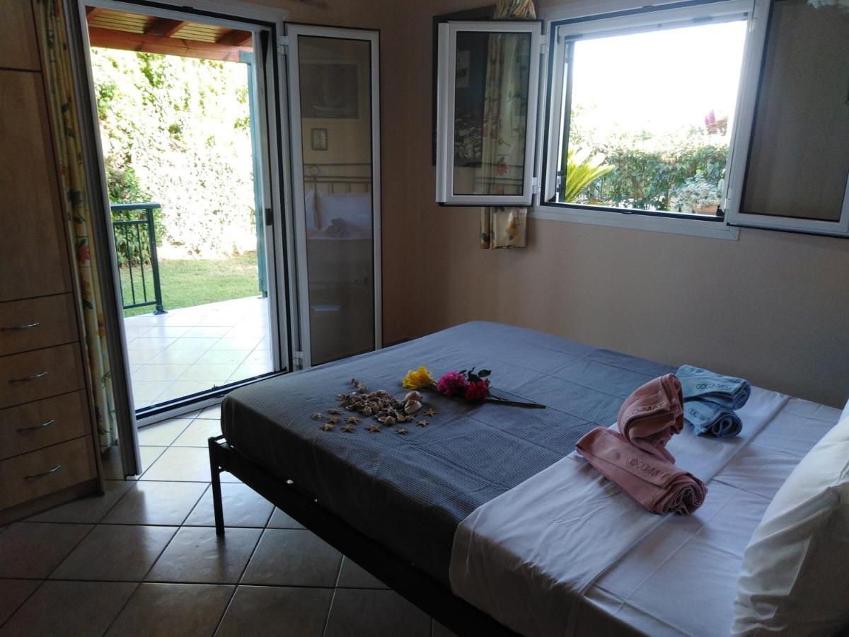 Golden Sea Villa Kalamata Eksteriør billede